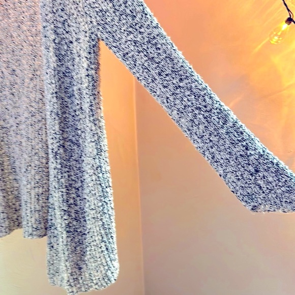 ⭐️J.JILL Knit Cream & Black Speckled Sweater, Sz.L, Cozy & Chic! 💙❄️😁 - Picture 4 of 13